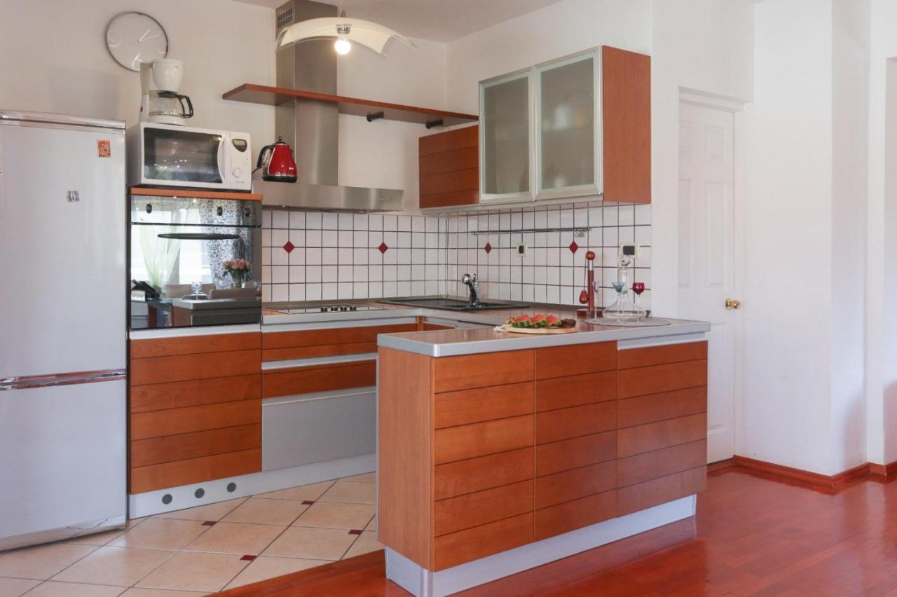 Casa Zorana-Alba Apartments Трогир Екстериор снимка