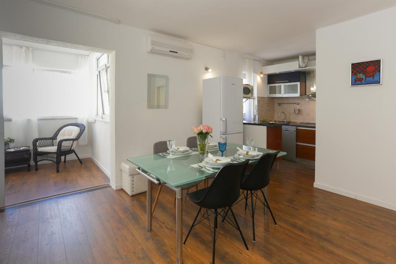 Casa Zorana-Alba Apartments Трогир Екстериор снимка